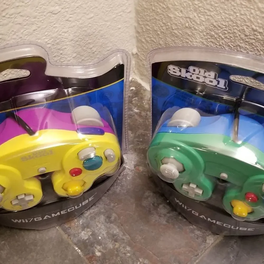 2 Gamecube Controllers - Yellow & Green (NEW) - Nintendo - Old Skool